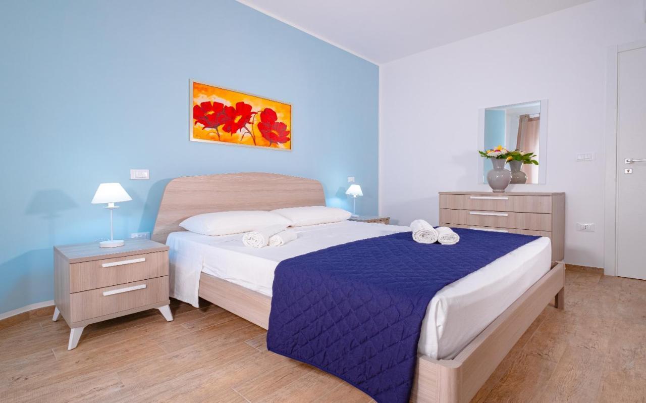 Jipirin - Private Jacuzzi Villas Castrignano del Capo Exterior photo