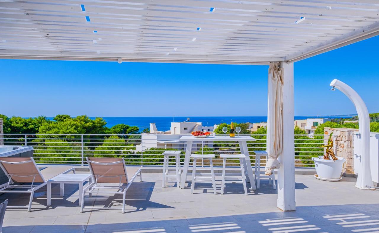 Jipirin - Private Jacuzzi Villas Castrignano del Capo Exterior photo